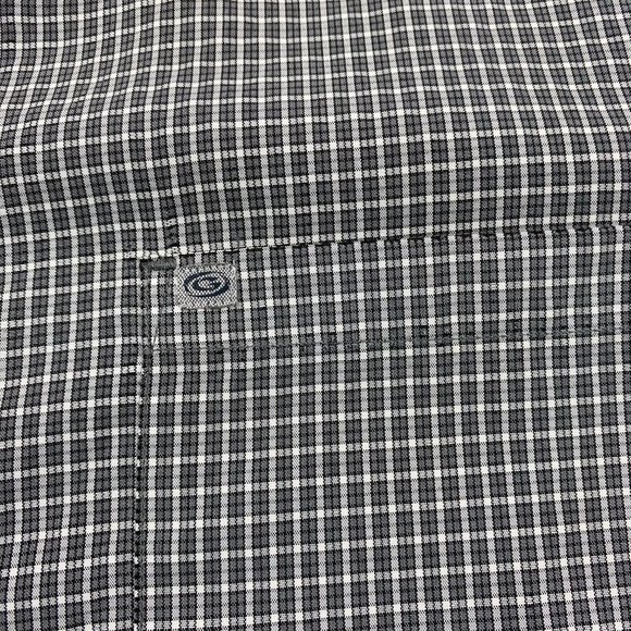 Gotcha Sport Shirt Men Medium M Gray Checkered Button Up Casual Pocket Logo - Picture 3 of 10